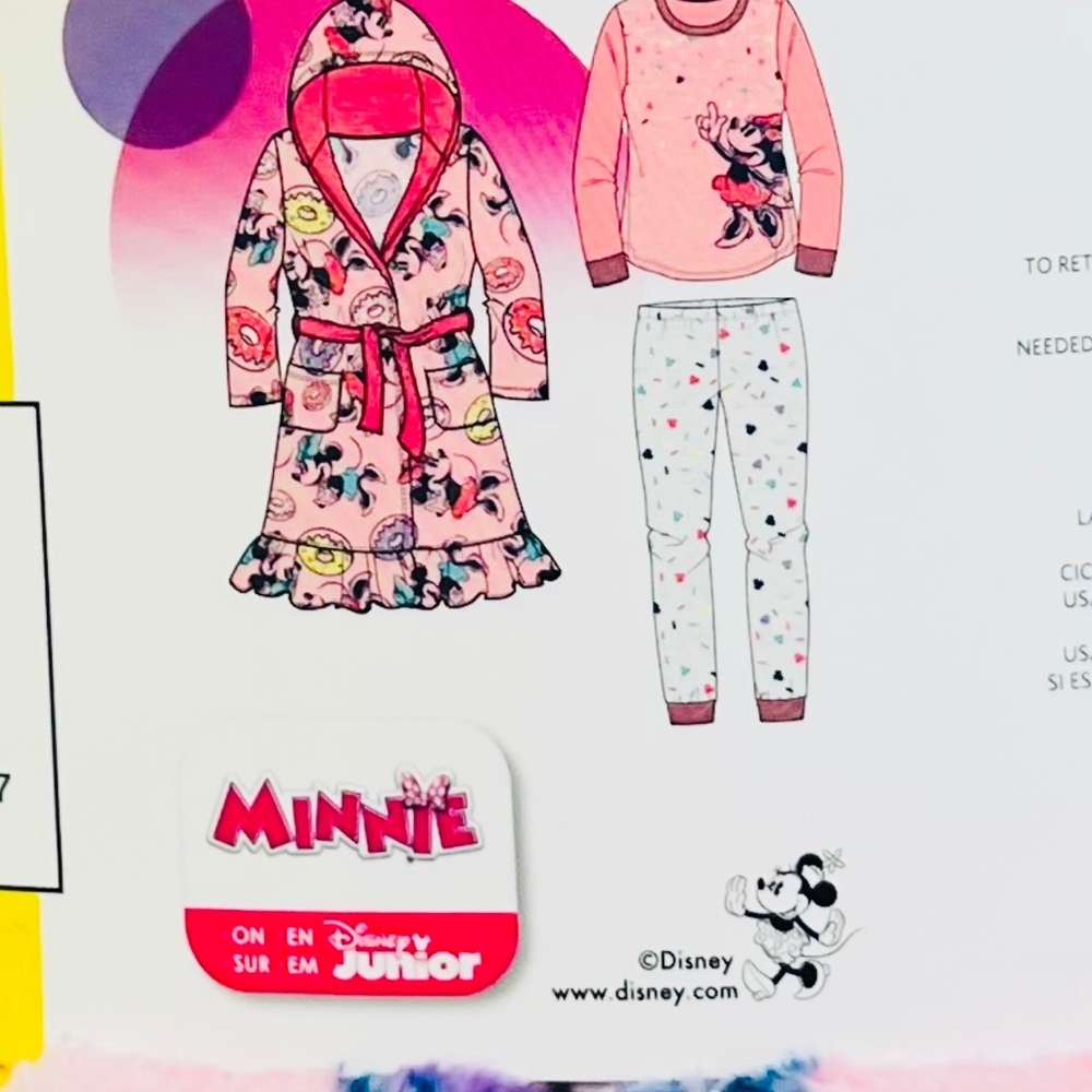 DISNEY JUNIOR KIDS 2 PC PAJAMA
SET WITH ROBE. MINNIE!! SIZE 5 New with tag. - Picture 4 of 4